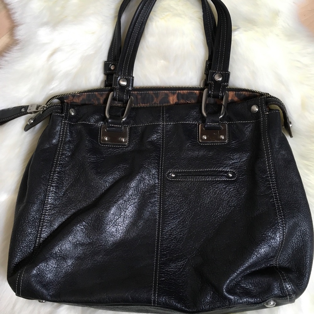 B Makowsky Leather Handbag - Picture 2 of 3